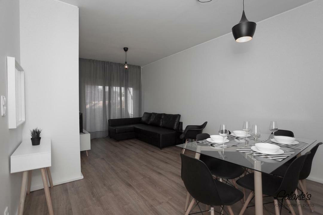 Downtown 3 Bedroom With Balcony - Quiet Street - Family Friendly - Groups Порту Екстер'єр фото